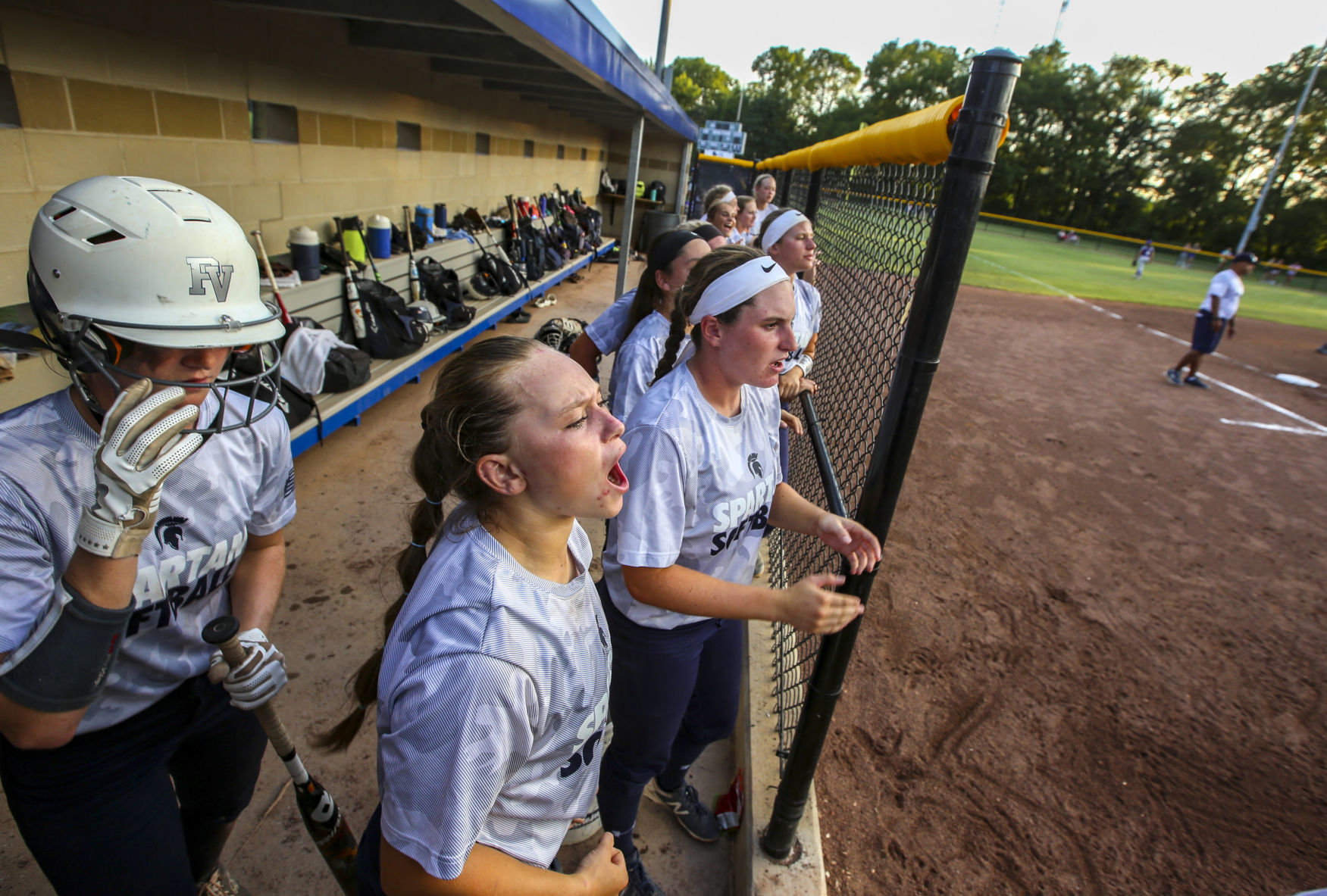 071018-softball-final-006